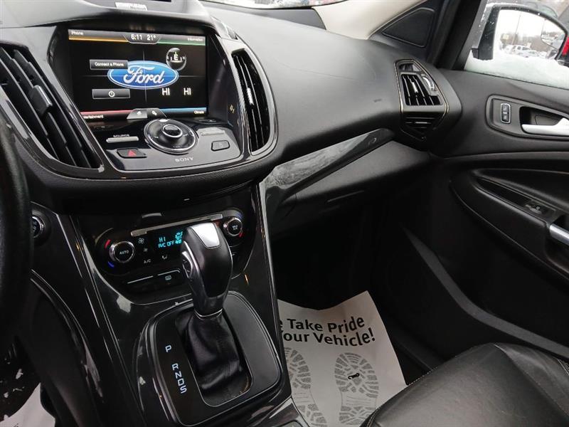 Ford Escape Titanium 4WD 2014