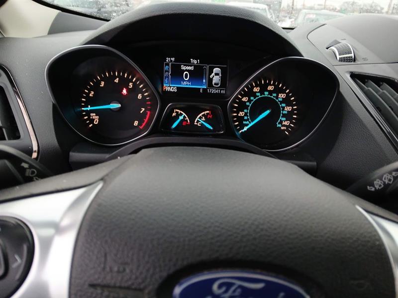 Ford Escape Titanium 4WD 2014
