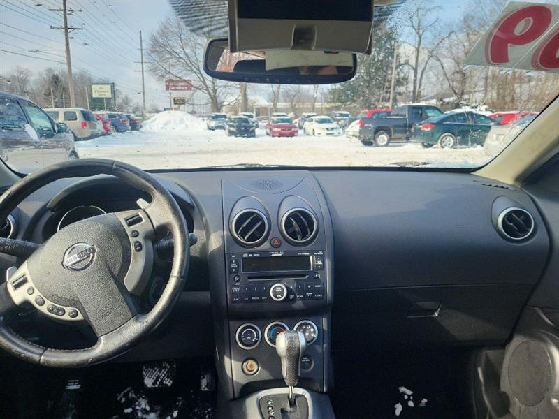 Nissan Rogue S AWD 2009