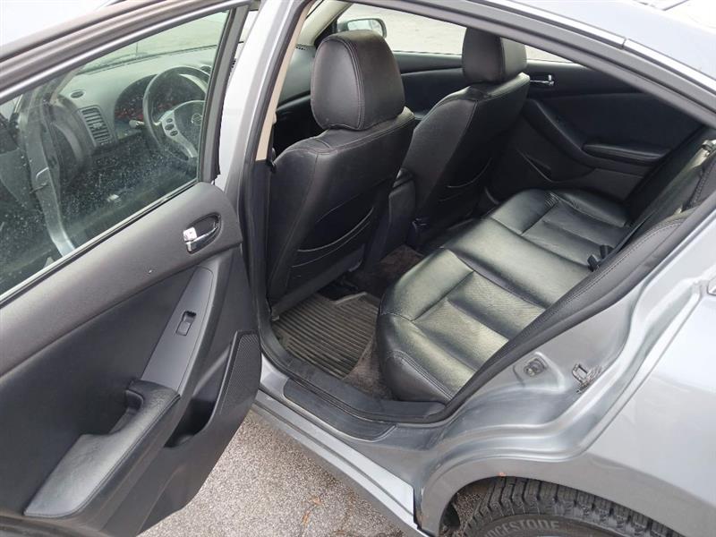 Nissan Altima 3.5 SE 2009