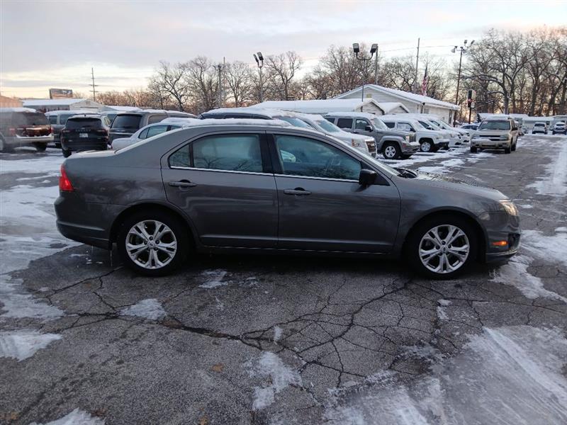 Ford Fusion SE 2012