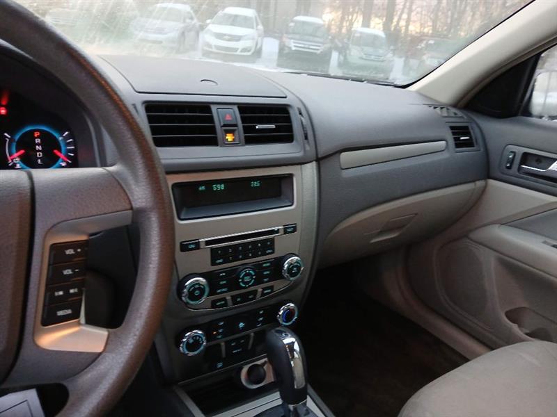Ford Fusion SE 2012