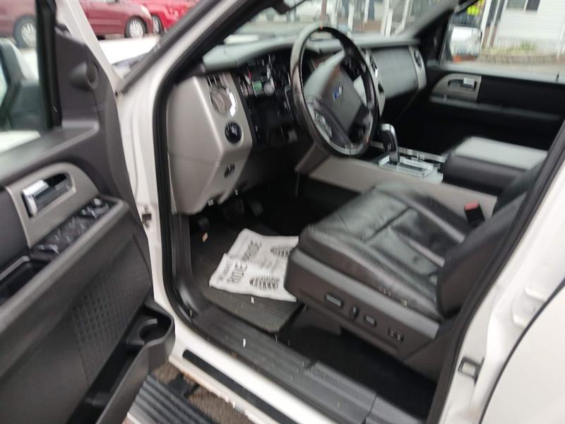 Ford Expedition EL Limited 4WD 2013