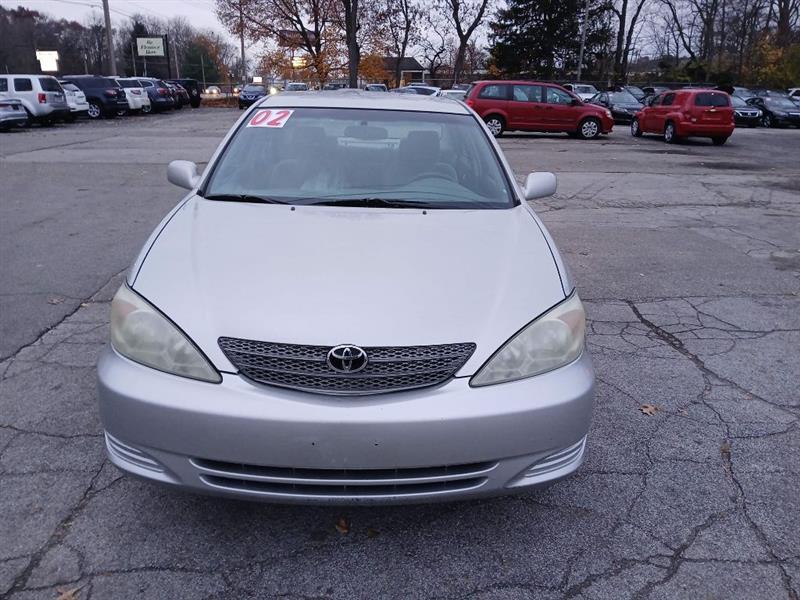 Toyota Camry LE 2002