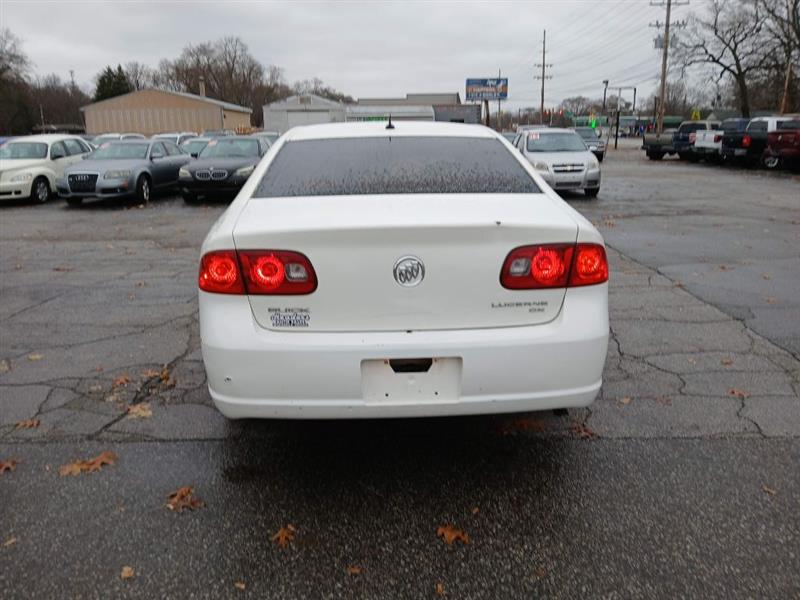 Buick Lucerne CX 2006