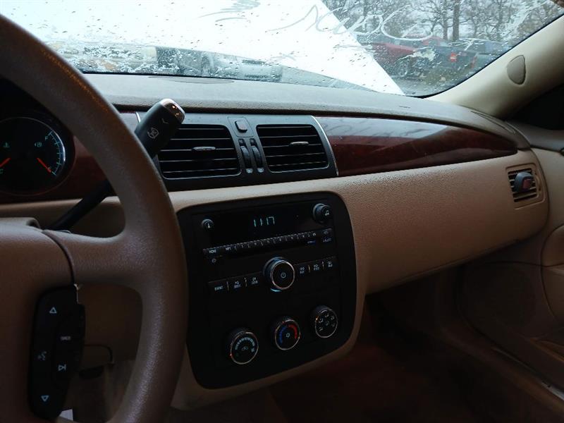 Buick Lucerne CX 2006