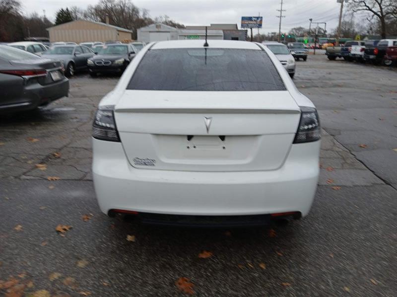 Pontiac G8 Base 2008