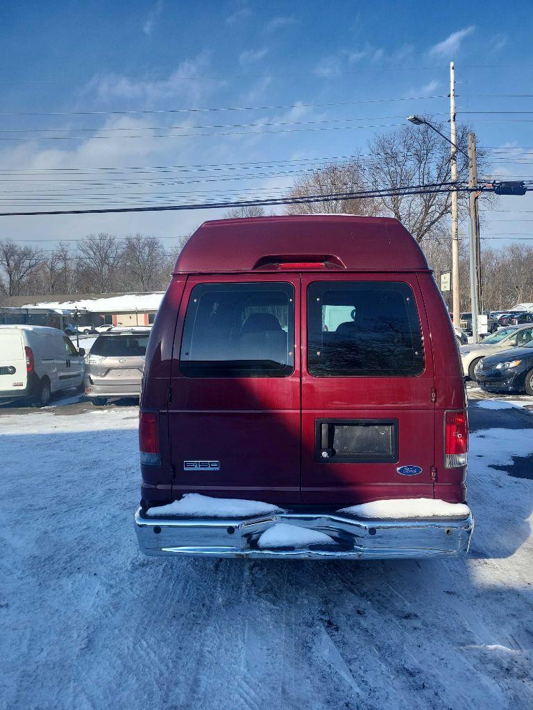 Ford Econoline E-150 XL 2008