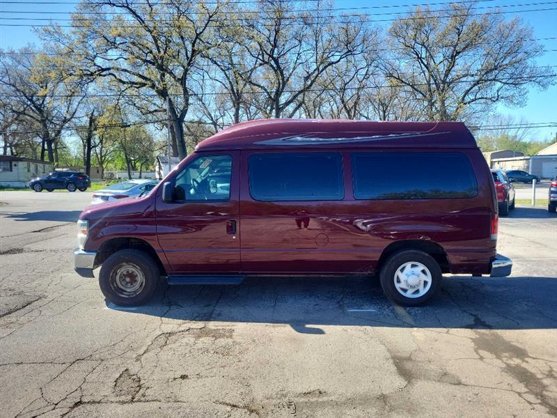 Ford Econoline E-150 XL 2008