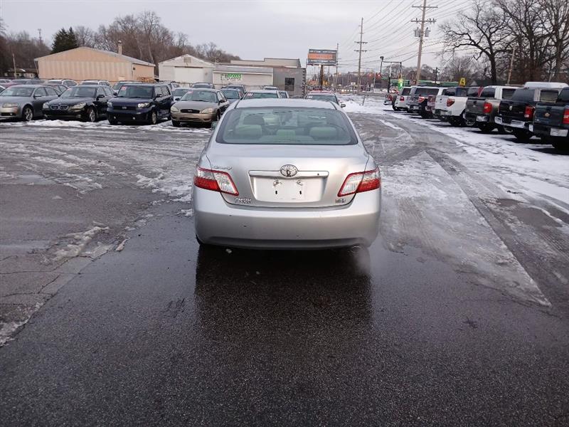 Toyota Camry Hybrid Sedan 2007