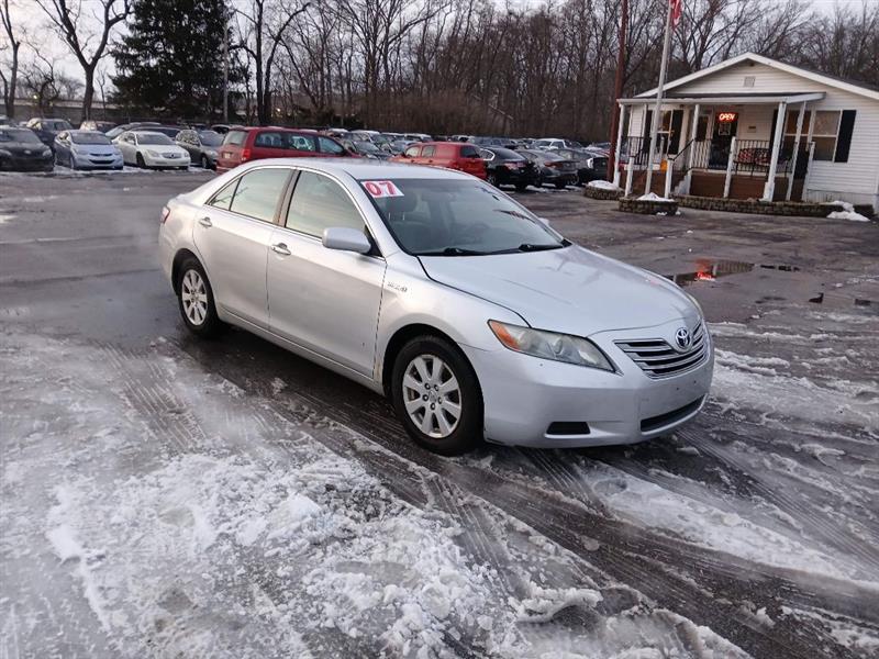Toyota Camry Hybrid Sedan 2007