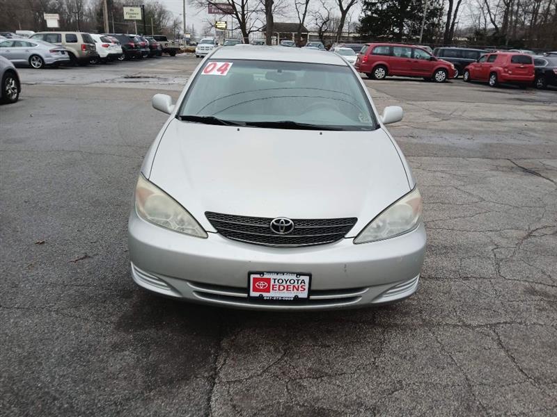 Toyota Camry LE 2004