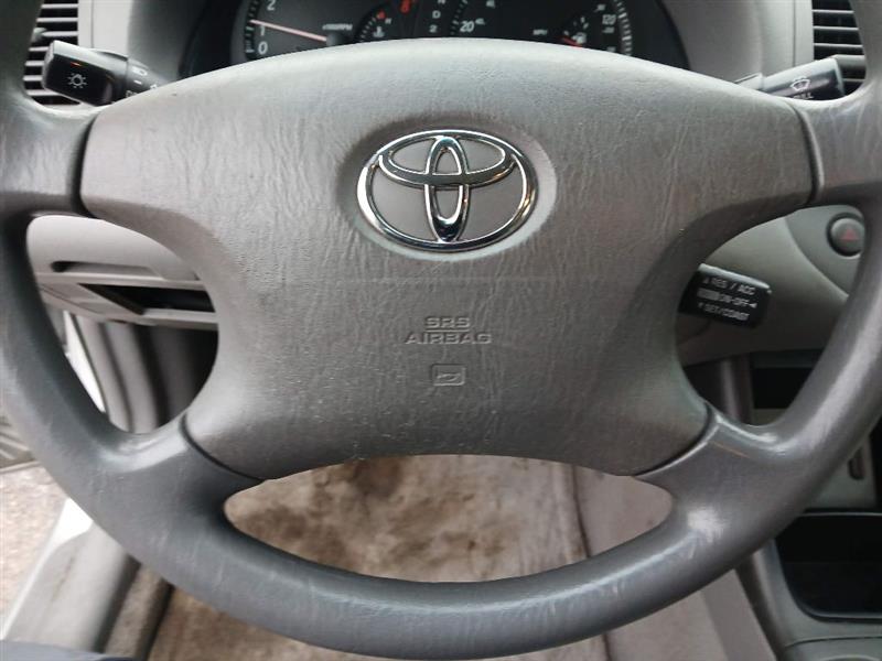 Toyota Camry LE 2004