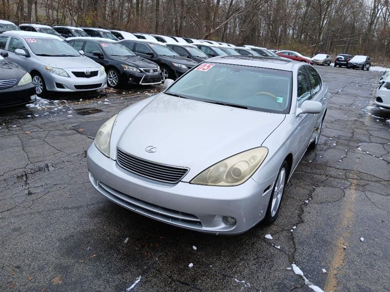 2005 Lexus ES 330's photo