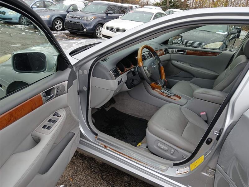 Lexus ES 330 Sedan 2005
