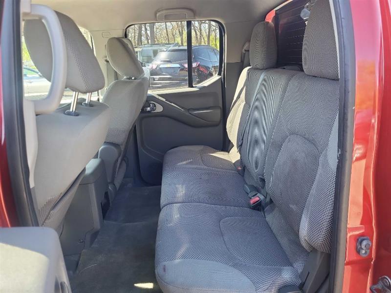 Nissan Frontier S Crew Cab 4WD 2012