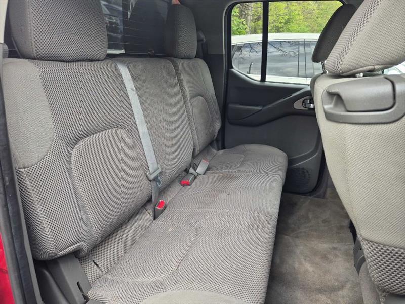 Nissan Frontier S Crew Cab 4WD 2012