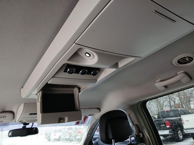 Chrysler Town & Country Touring-L 2011