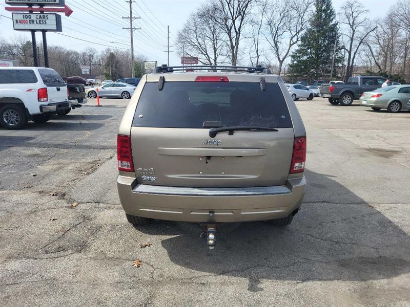 Jeep Grand Cherokee Laredo 4WD 2006