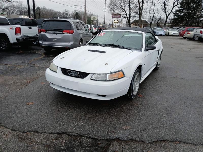 2000 Ford Mustang GT's photo