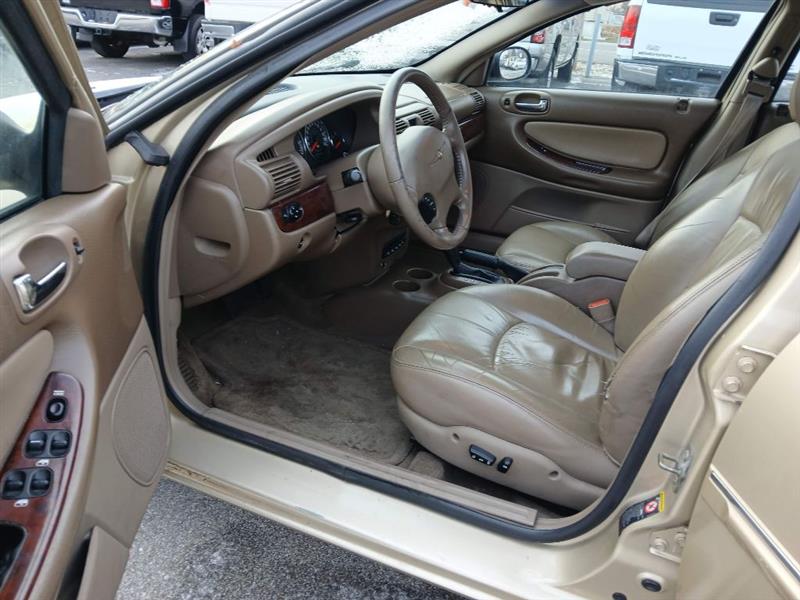 Chrysler Sebring LXi Sedan 2001