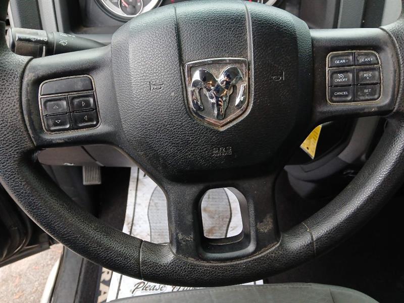 RAM 1500 Tradesman Quad Cab 4WD 2013