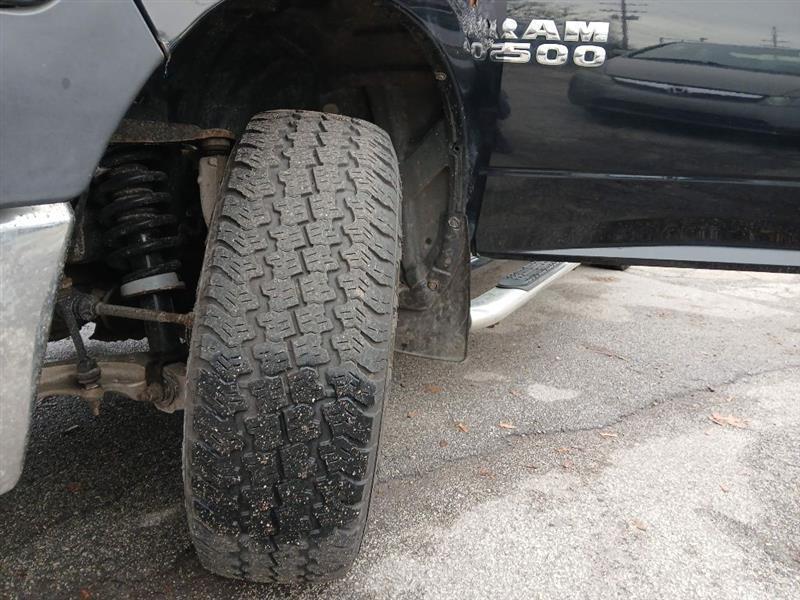 RAM 1500 Tradesman Quad Cab 4WD 2013