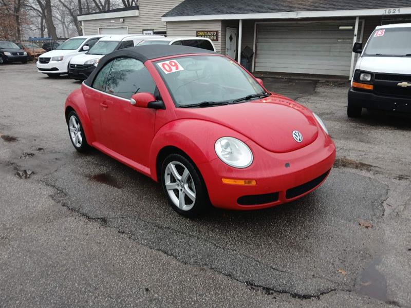 Volkswagen New Beetle S Convertible 2009