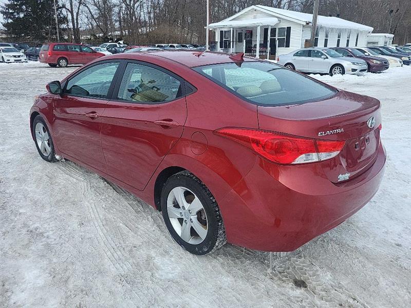 Hyundai Elantra GLS A/T 2011
