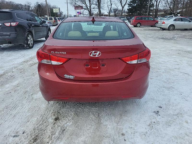 Hyundai Elantra GLS A/T 2011