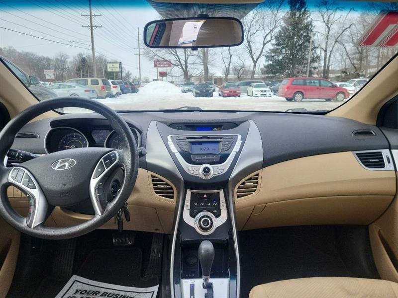 Hyundai Elantra GLS A/T 2011