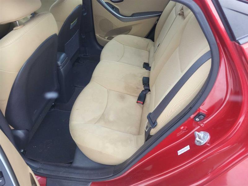 Hyundai Elantra GLS A/T 2011
