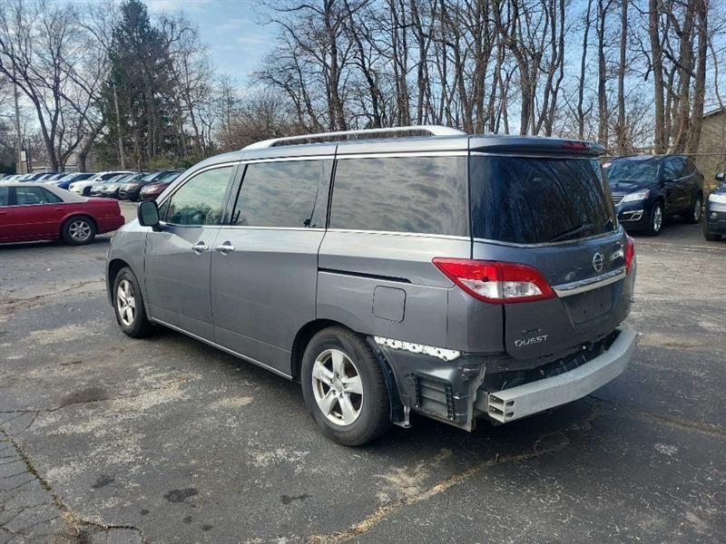 Nissan Quest S 2017