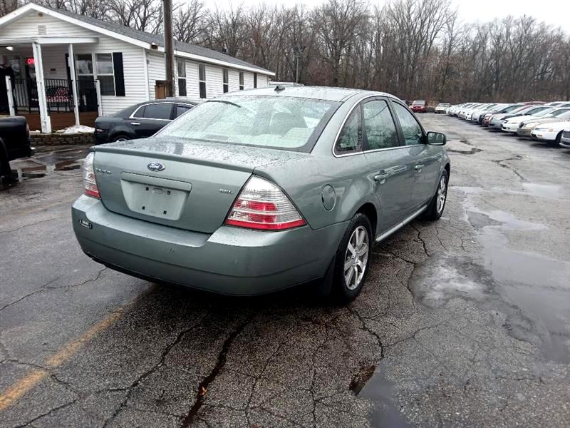 2008 Ford Taurus SEL's photo