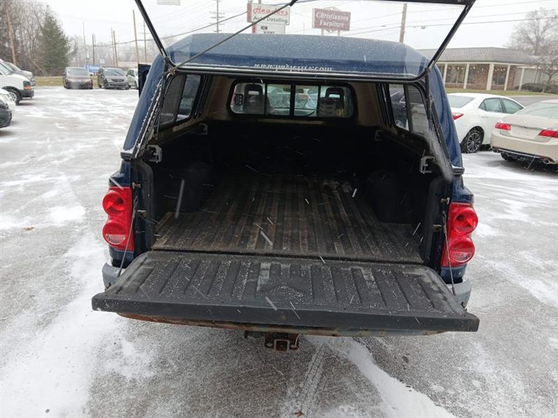 Dodge Dakota ST Club Cab 4WD 2006