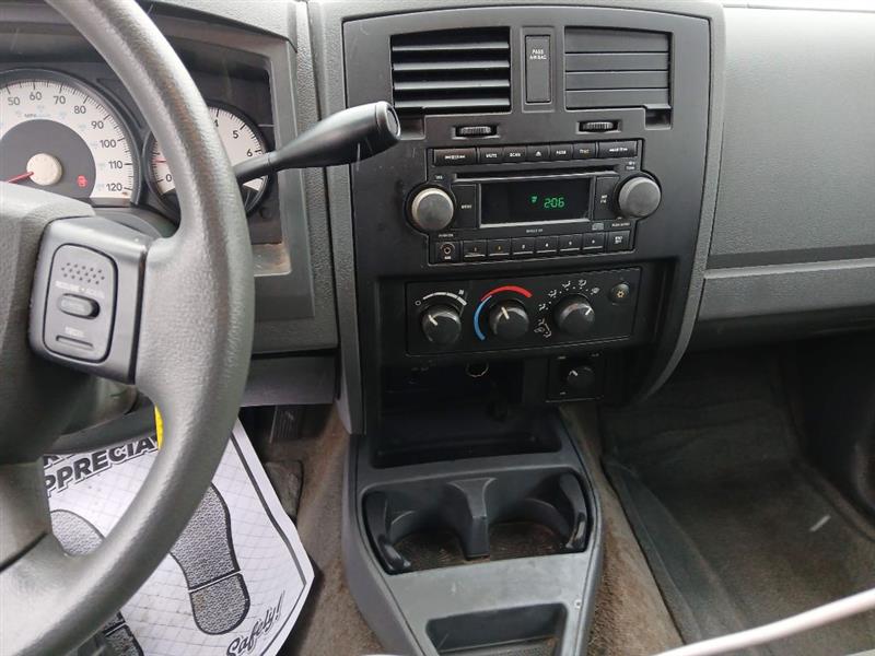 Dodge Dakota ST Club Cab 4WD 2006
