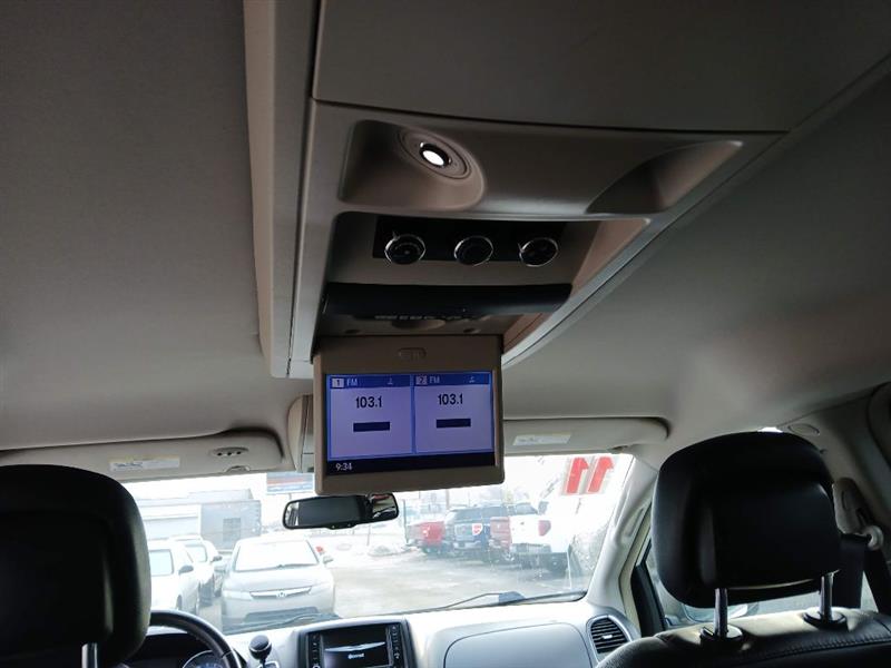 Chrysler Town & Country Touring-L 2011