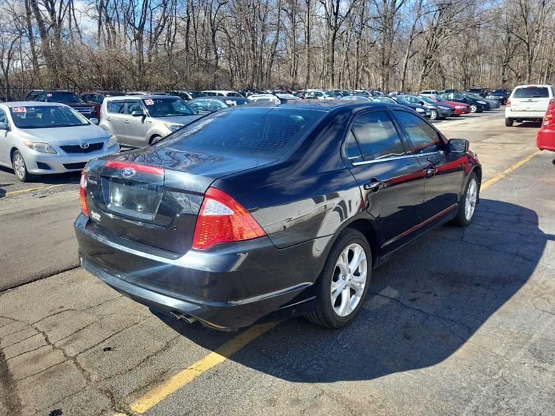 Ford Fusion SE 2012