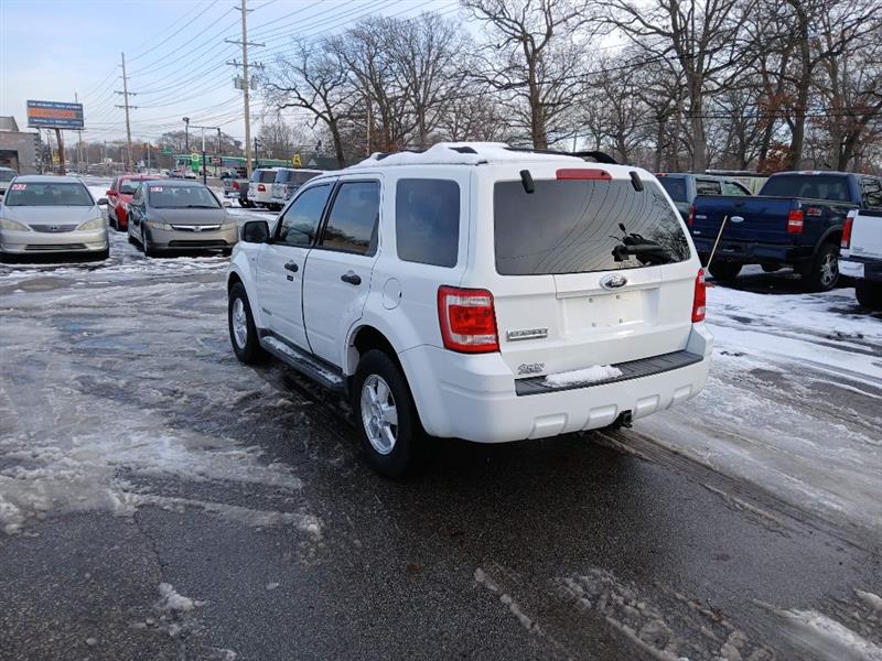 Ford Escape XLT 2WD V6 2008