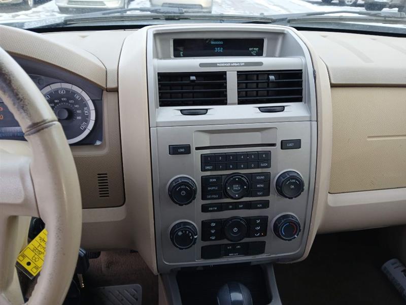 Ford Escape XLT 2WD V6 2008