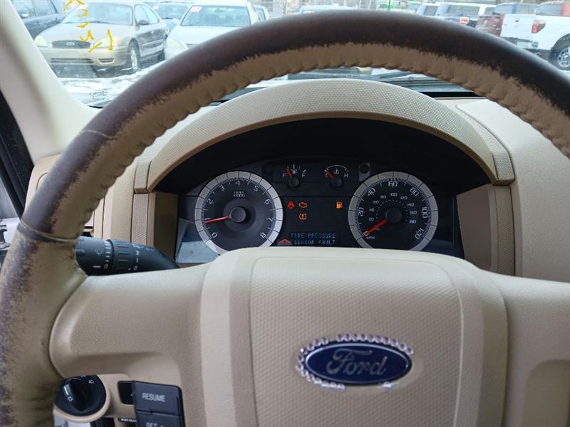 Ford Escape XLT 2WD V6 2008