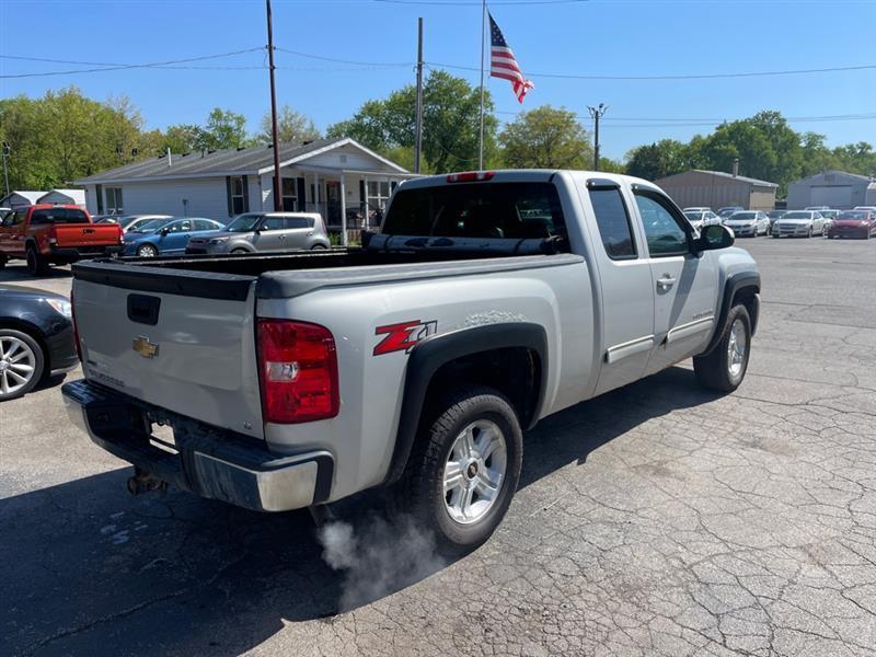 Chevrolet Silverado 1500 LT1 Extended Cab 4WD 2010