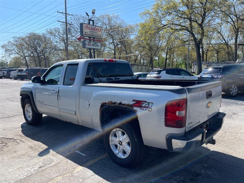 Chevrolet Silverado 1500 LT1 Extended Cab 4WD 2010
