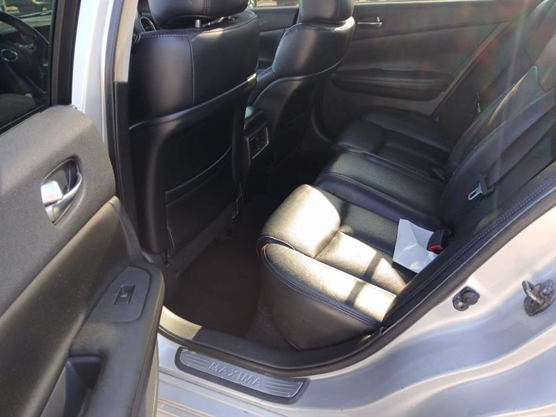 Nissan Maxima S 2009