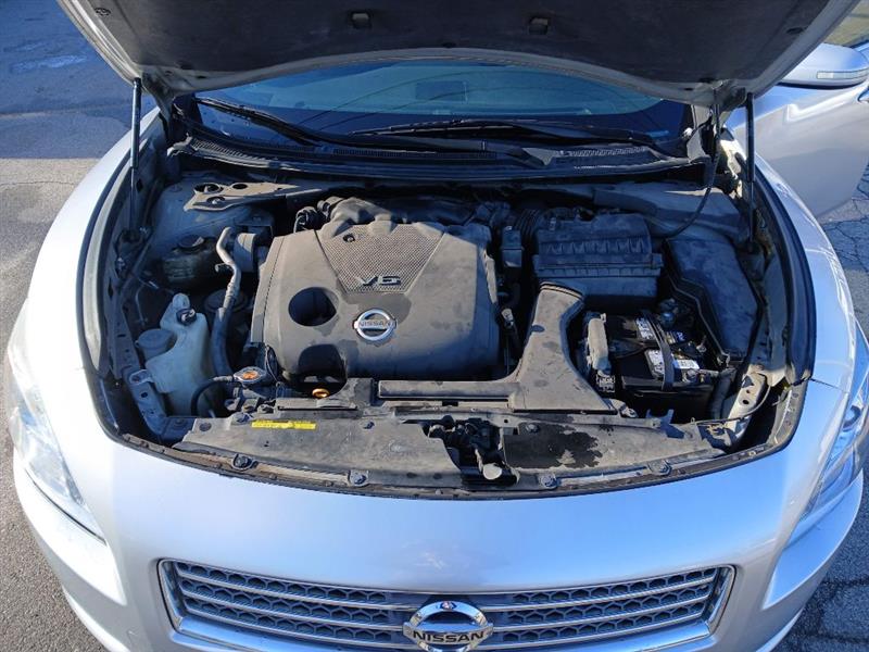 Nissan Maxima S 2009