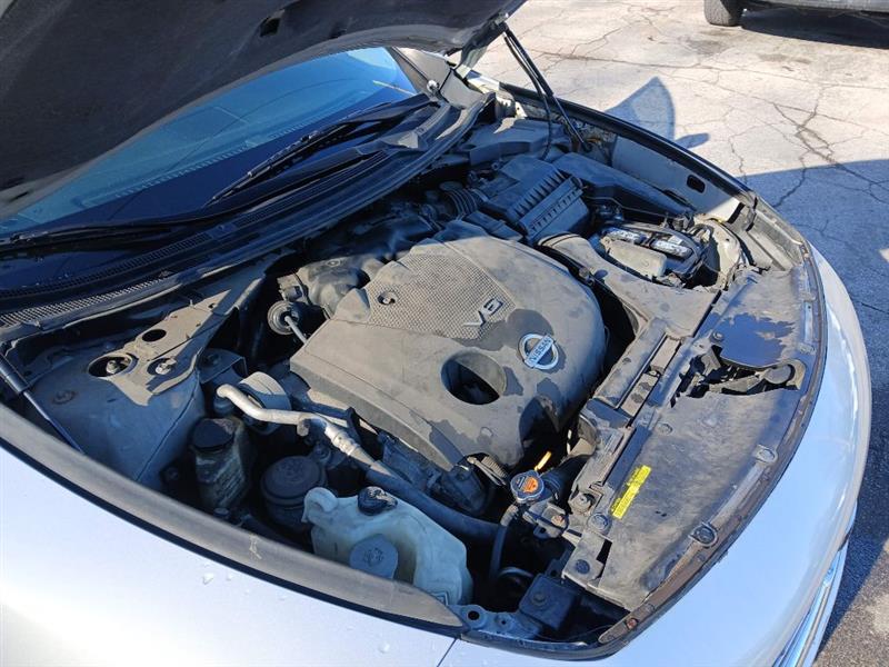 Nissan Maxima S 2009