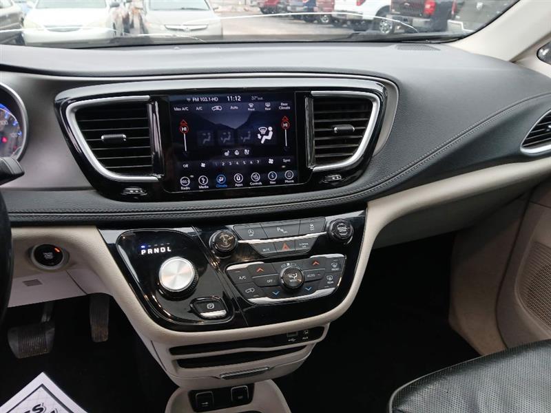 Chrysler Pacifica Limited 2018