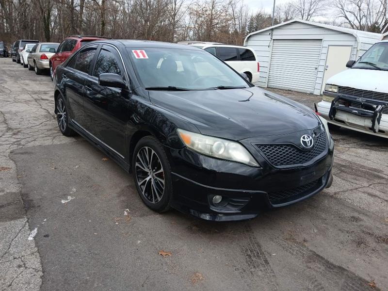 Toyota Camry Base 6-Spd AT 2011