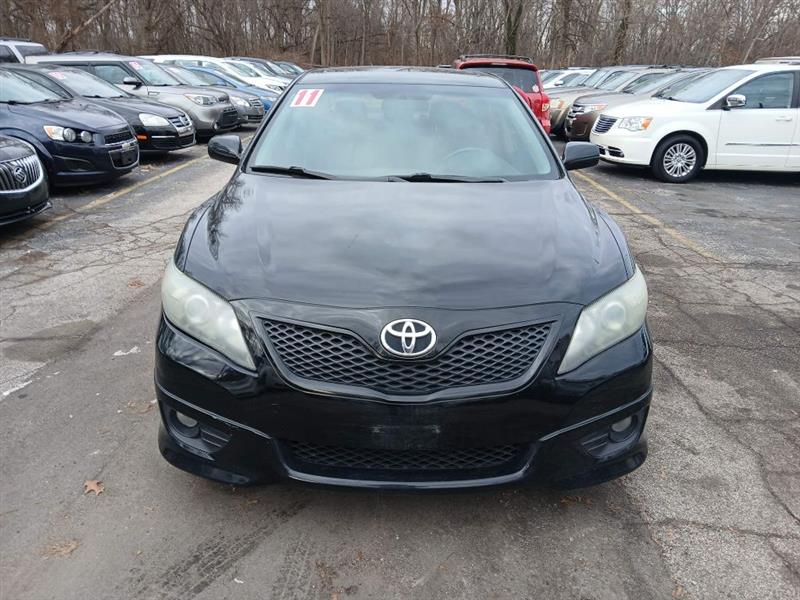 Toyota Camry Base 6-Spd AT 2011