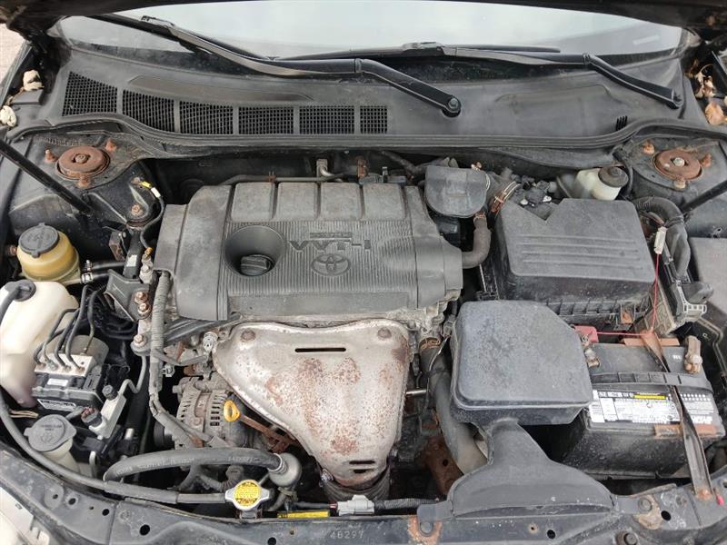 Toyota Camry Base 6-Spd AT 2011